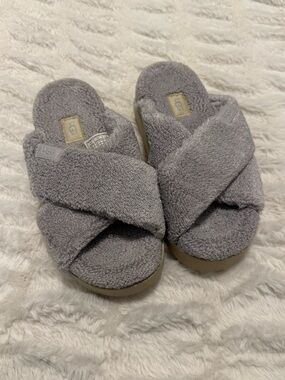 UGG Women's Fuzz Sugar Terry Cross Slide Slippers